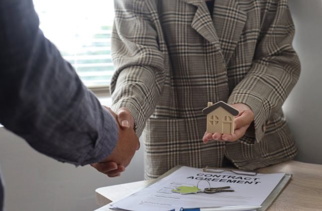 Contratos con hitos y validación ALTUM: blindaje estratégico para remodelar sin riesgos